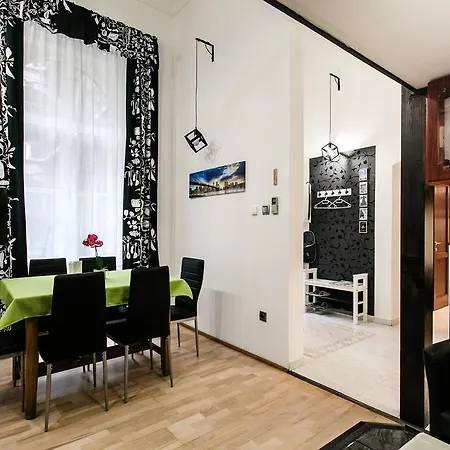 Terez 22 Design